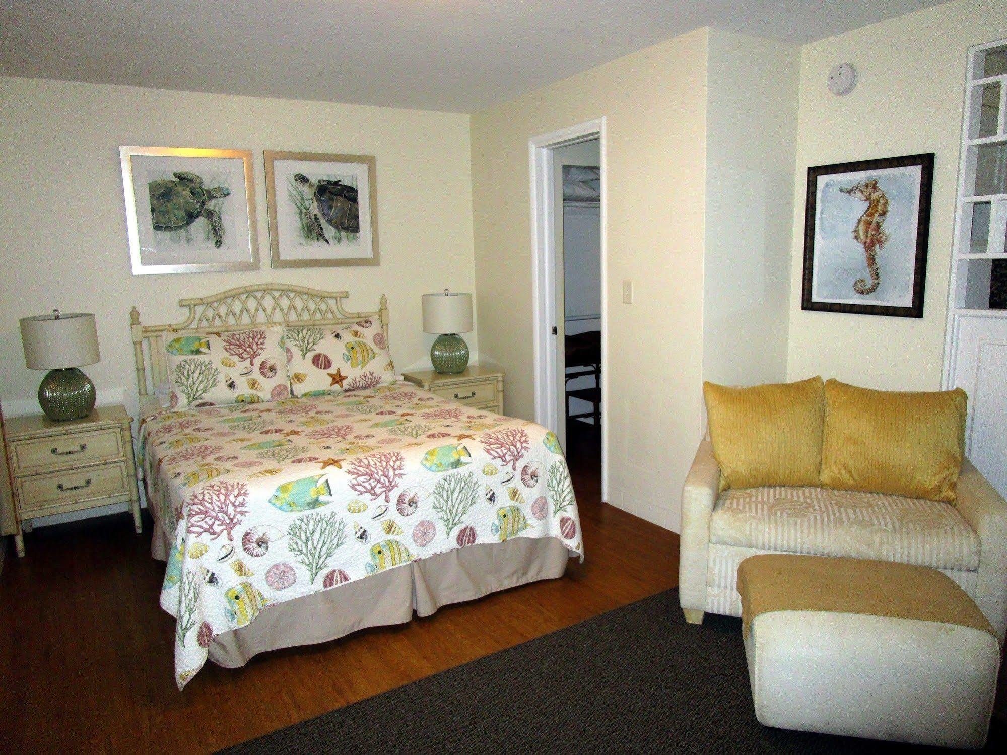 Seahorse Guesthouse Pompano Beach Bagian luar foto